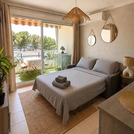 Διαμέρισμα Terrasse Face A La Mer, Proche De Tout,climatise Au Calme