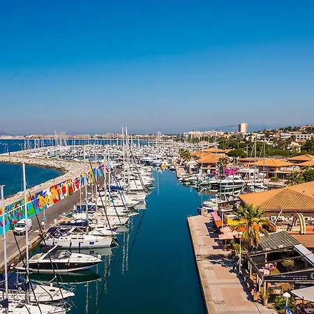 Terrasse Face A La Mer, Proche De Tout,climatise Au Calme